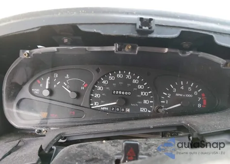 2001 Ford Escort Zx2 z USA, uszkodzony, nr VIN 3FAFP113X1R200203